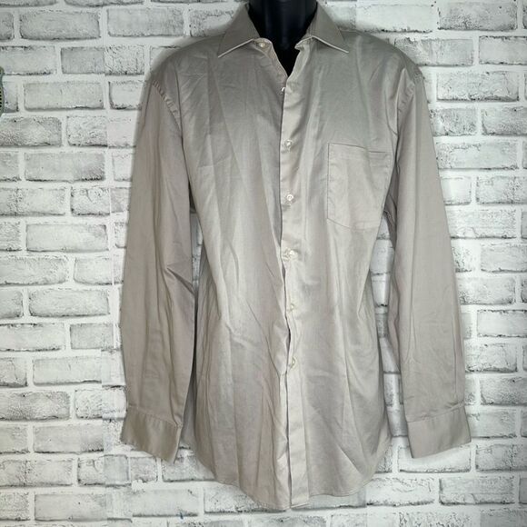 Van Heusen Stretch Regular Fit Button Down Shirt Size XL - Picture 1 of 5